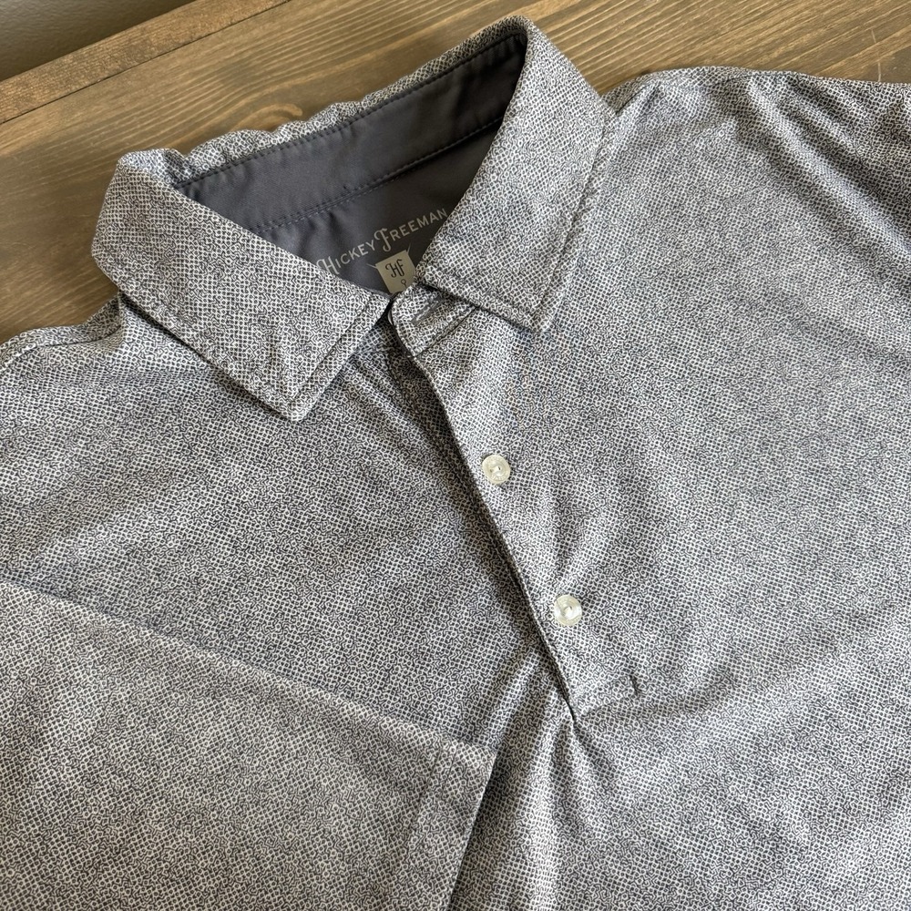 Hickey Freeman Men's Medium Grey Short Sleeve Golf Performance Polo Collar Shirt